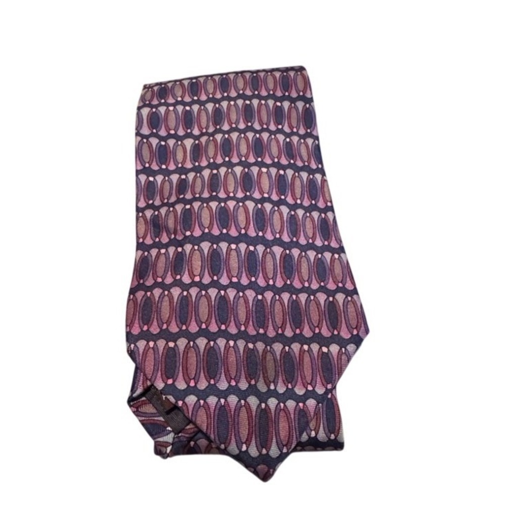 CARLO BATTINI. Italian 100%‎ Silk Necktie. Handmade. Oval shapes on tie.